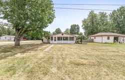 27412 Sunnyfield Drive, Elkhart, IN 46514