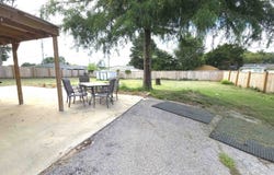 409 W Elmhurst Ave, Muscle Shoals, AL 35661