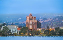 492 Staten Ave, Oakland, CA 94610