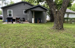 1212 W Cherry Street, Paris, TX 75460