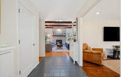 96 Bay Road, Halesite, NY 11743