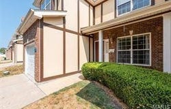 633 Rosetta Dr, Florissant, MO 63031