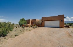 135 Los Rios Road, Arroyo Hondo, NM 87513