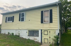 902 Grand Avenue, Forest City, MO 64451