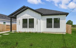 3923 Le May Avenue, Dallas, TX 75216
