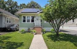 114 Oakley St, Roselle Boro, NJ 07203-1130