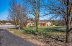 5023 Dresden Court, Zanesville, OH 43701