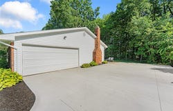 300 Chatham Drive, Aurora, OH 44202