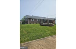 438 MAPLE STREET, COLUMBIA, PA 17512