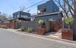 308 Onion ST, Austin, TX 78702