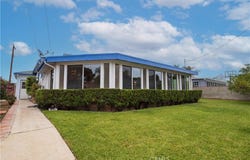 9615 Dorrington Avenue, Arleta, CA 91331