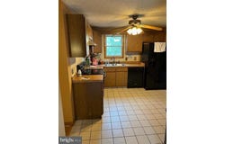 184 PINE AVENUE, WEST BERLIN, NJ 08091