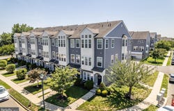 3 FOX Court, DELRAN, NJ 08075