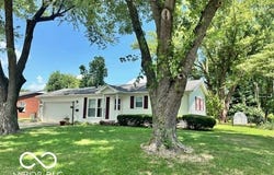3043 Fairlawn Drive, Columbus, IN 47203