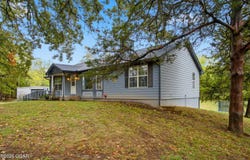 13925 Ballard Loop, Carthage, MO 64836