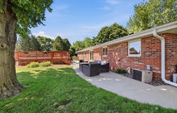 4112 Mueller Dr, Hartford, WI 53027