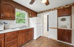 165 Old Lyman Rd, Chicopee, MA 01020