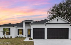 1795 Fallon Boulevard NE, Palm Bay, FL 32907