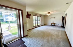 401 E Marion Street, Monticello, IL 61856