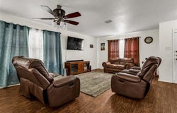 7802 Calgary Lane, Arlington, TX 76001