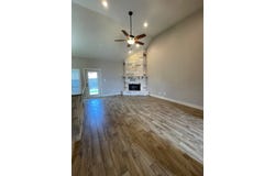 707 Chinkapin Dr, Fredericksburg, TX 78624