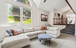 880 E Elm Rd, Oak Creek, WI 53154
