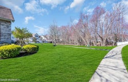 217 Bradwick Way, Marlboro, NJ 07746