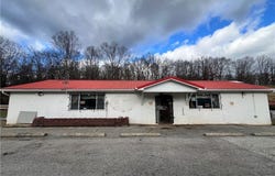 10259 Crab Creek Road, Henderson, WV 25106