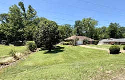 367 Siwell Meadows Drive, Byram, MS 39272