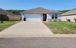 27 Curly Leaf Lane, Conway, AR 72032