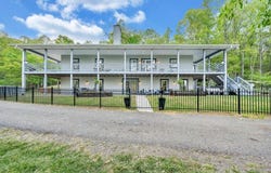 649 GREYLEDGE RD, Buchanan, VA 24066