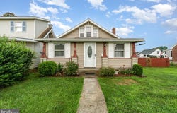 103 S CHESTNUT, SELINSGROVE, PA 17870