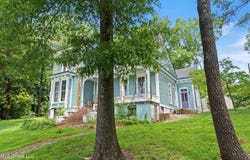 470 E Van Dorn Avenue, Holly Springs, MS 38635