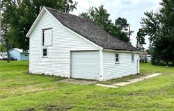 19708 Monarch Avenue, Summit Lake Twp, MN 56165