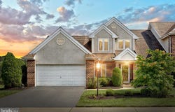 2764 FAIRWAY DRIVE, YORK, PA 17402