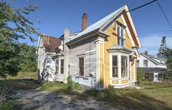 29 Portland Road, Bridgton, ME 04009