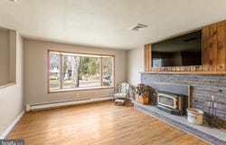 7 WALTON DRIVE, NEW HOPE, PA 18938