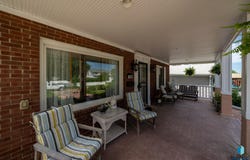 1215 S 5th Ave, Sioux Falls, SD 57105