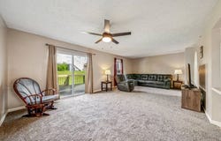 1107 Arrowhead Dr, Washington, PA 15301