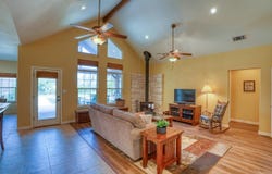 1050 Twisted Oak, Horseshoe Bay, TX 78657