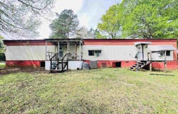 809 CEDAR SPRINGS ROAD, WEAVER, AL 36277