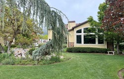 2205 E SUNSET Dr, Layton, UT 84040