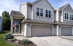 1406 S Silverbrook Dr, West Bend, WI 53095