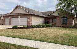 10414 Hawkstream Trail, Hoagland, IN 46745