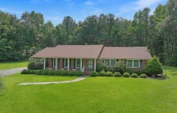 2821 YELLOWLEAF ROAD, CLANTON, AL 35045