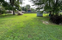 813 S Main Street, Clay City, IL 62824