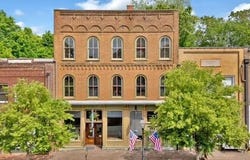 109 East Main Street, Jonesborough, TN 37659