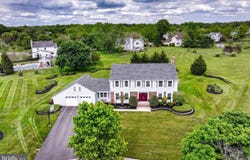 8 BRADFORD Court, PRINCETON JUNCTION, NJ 08550