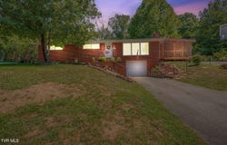 1744 Whispering Hills Drive, Kingsport, TN 37660