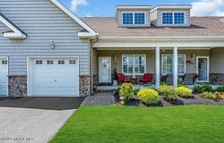 14 Green Tree Circle, Hazlet, NJ 07730